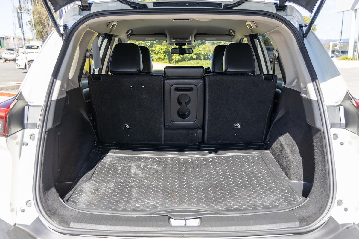 2023 Nissan X-TRAIL ST-L T33