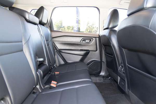 2023 Nissan X-TRAIL ST-L T33