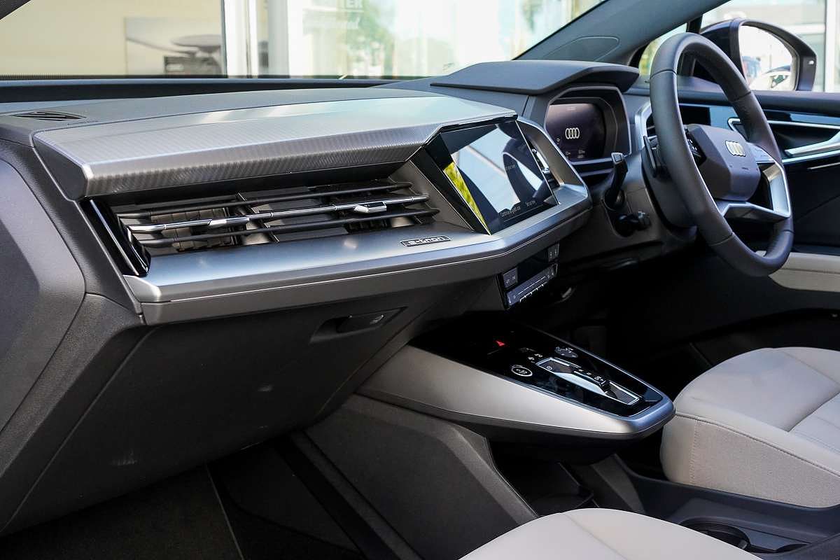 2024 Audi Q4 e-tron 45 F4