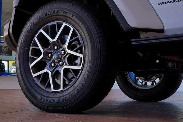 2024 Jeep Wrangler Unlimited Overland JL