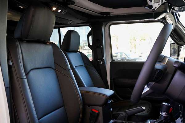 2024 Jeep Wrangler Unlimited Overland JL