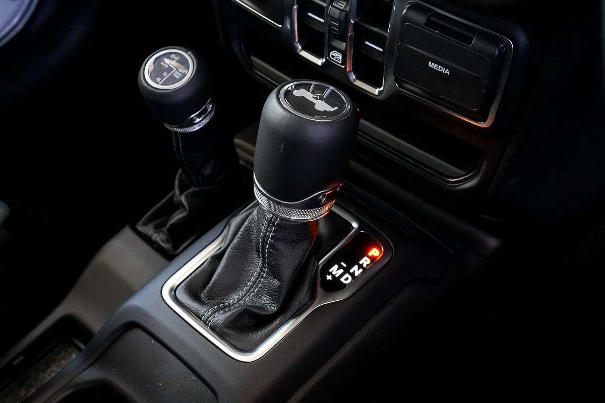 2024 Jeep Wrangler Unlimited Overland JL