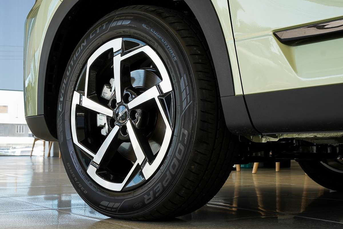 2025 JAECOO J7 Core T35