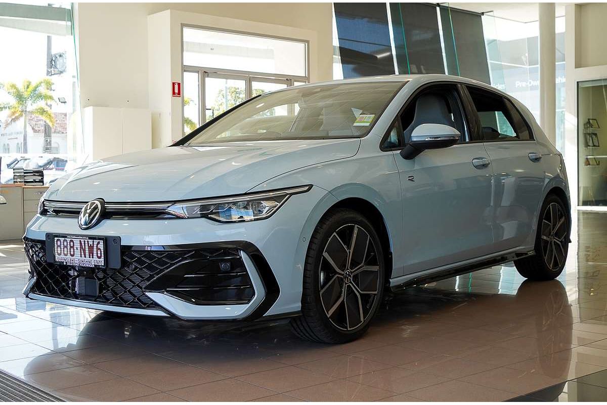2025 Volkswagen Golf 110TSI R-Line 8.5