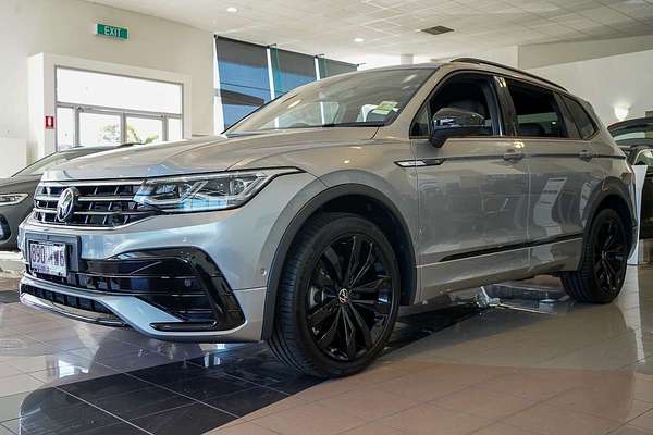 2024 Volkswagen Tiguan Wolfsburg Edition Allspace 5N