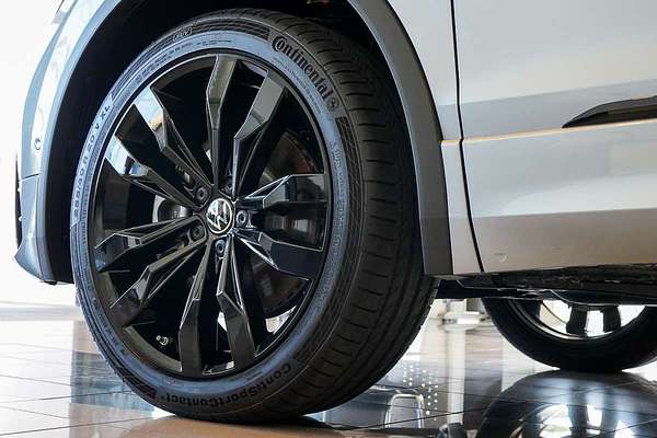 2024 Volkswagen Tiguan Wolfsburg Edition Allspace 5N