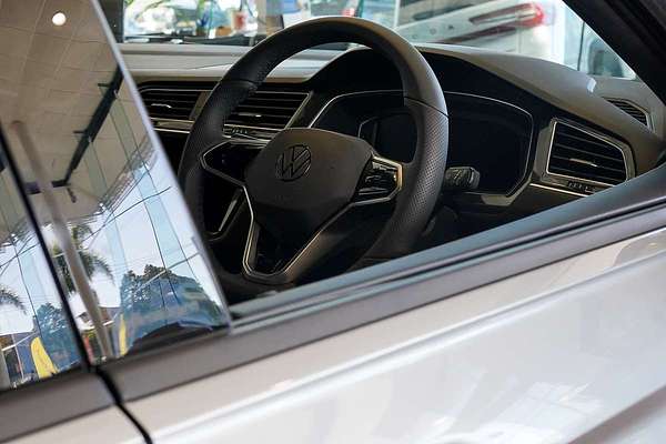 2024 Volkswagen Tiguan Wolfsburg Edition Allspace 5N