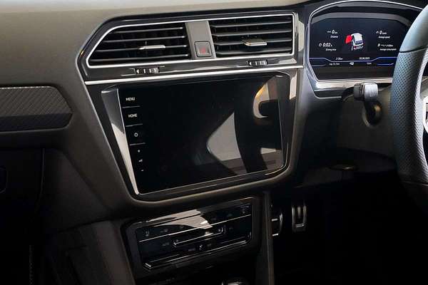 2024 Volkswagen Tiguan Wolfsburg Edition Allspace 5N