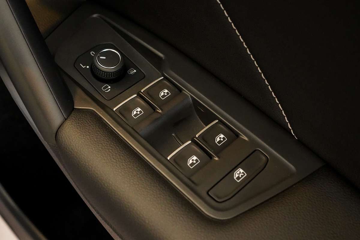 2024 Volkswagen Tiguan Wolfsburg Edition Allspace 5N
