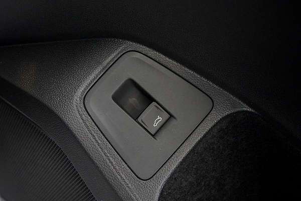 2024 Volkswagen Tiguan Wolfsburg Edition Allspace 5N