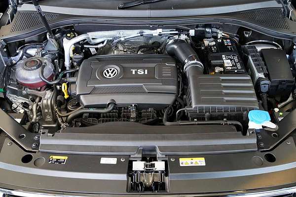 2024 Volkswagen Tiguan Wolfsburg Edition Allspace 5N