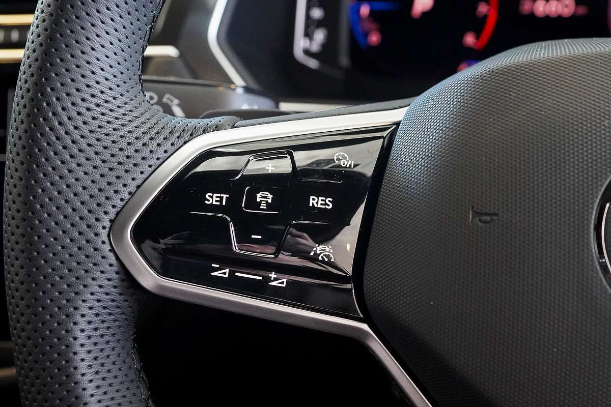 2024 Volkswagen Tiguan Wolfsburg Edition Allspace 5N