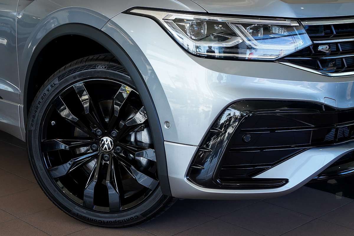 2024 Volkswagen Tiguan Wolfsburg Edition Allspace 5N