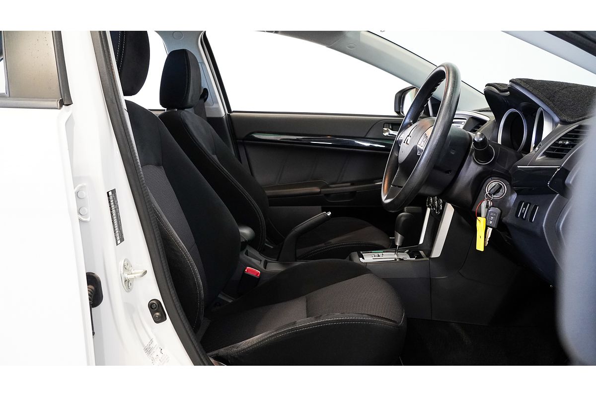 2017 Mitsubishi Lancer ES Sport CF