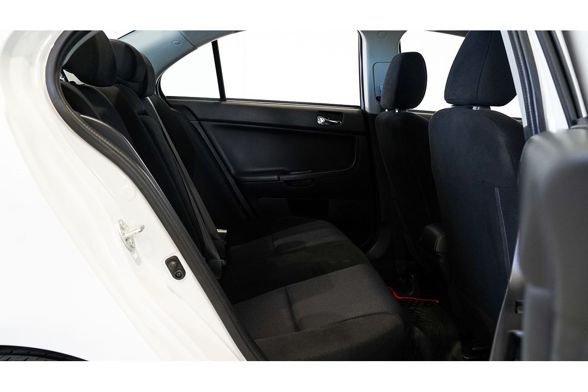2017 Mitsubishi Lancer ES Sport CF