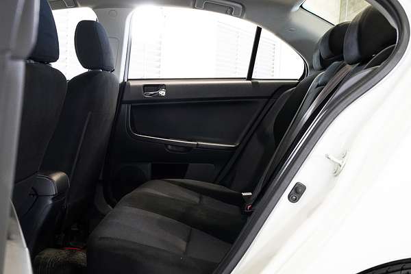 2017 Mitsubishi Lancer ES Sport CF