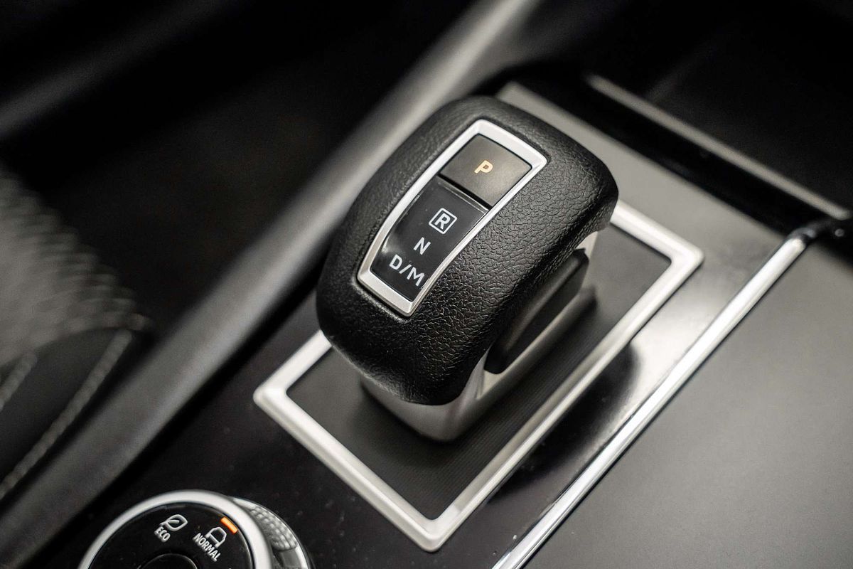 2023 Mitsubishi Outlander ES ZM