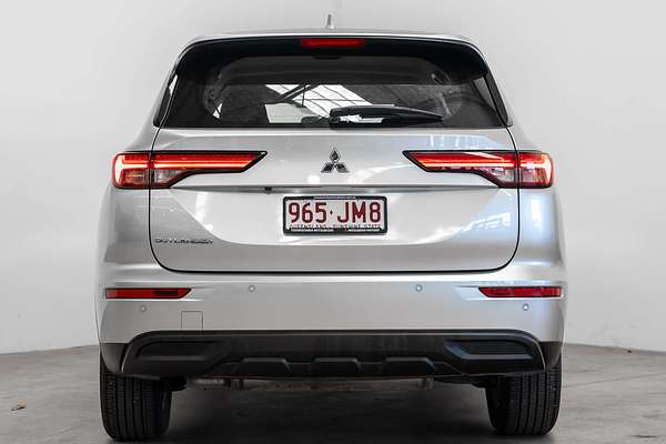 2023 Mitsubishi Outlander ES ZM