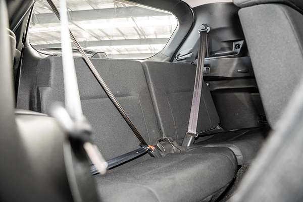 2023 Mitsubishi Outlander ES ZM