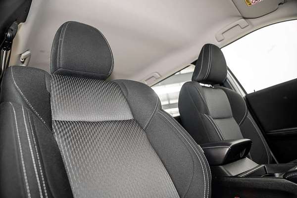 2023 Mitsubishi Outlander ES ZM