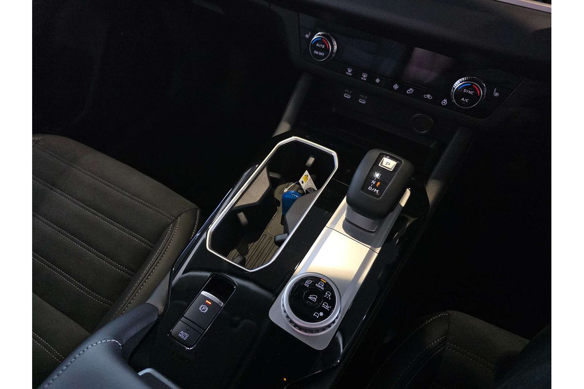 2025 Mitsubishi Outlander Aspire ZM