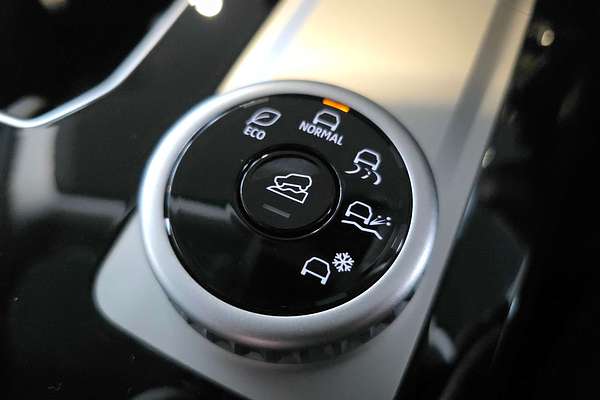 2025 Mitsubishi Outlander Aspire ZM