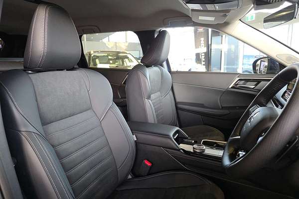 2025 Mitsubishi Outlander Aspire ZM
