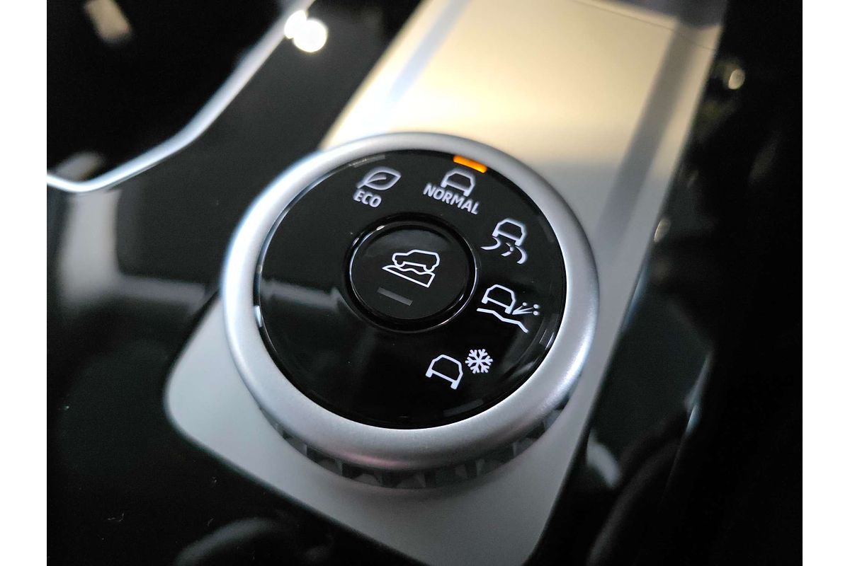 2025 Mitsubishi Outlander Aspire ZM