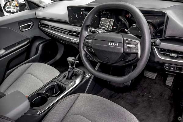 2025 Kia K4 Sport CL4m