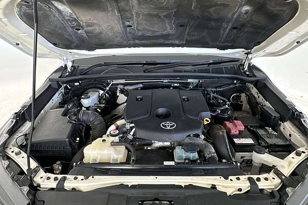 2023 Toyota Hilux SR GUN126R