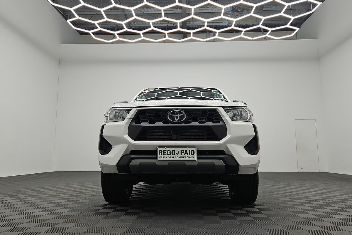2024 Toyota Hilux SR GUN126R 4X4