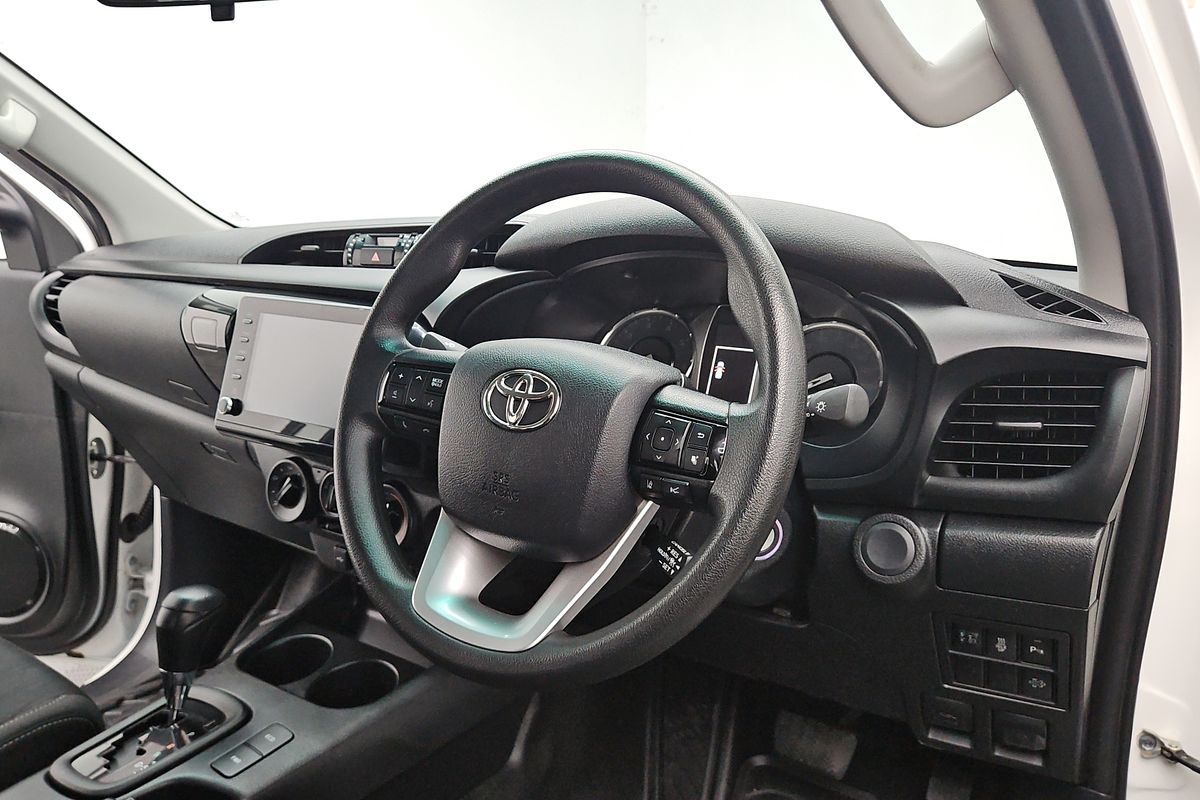 2024 Toyota Hilux SR GUN126R 4X4