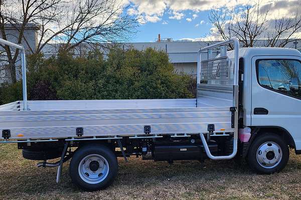 2025 Fuso Canter 515 Narrow