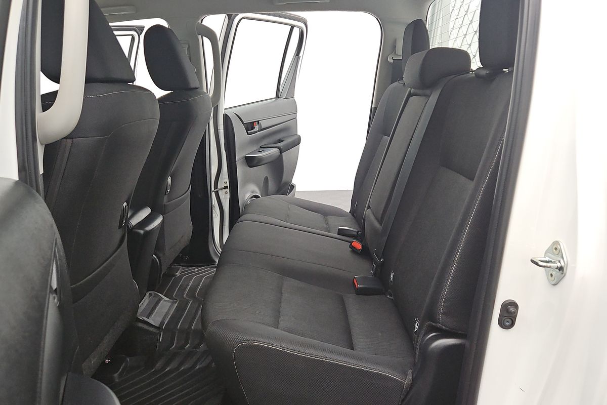 2024 Toyota Hilux SR GUN126R 4X4