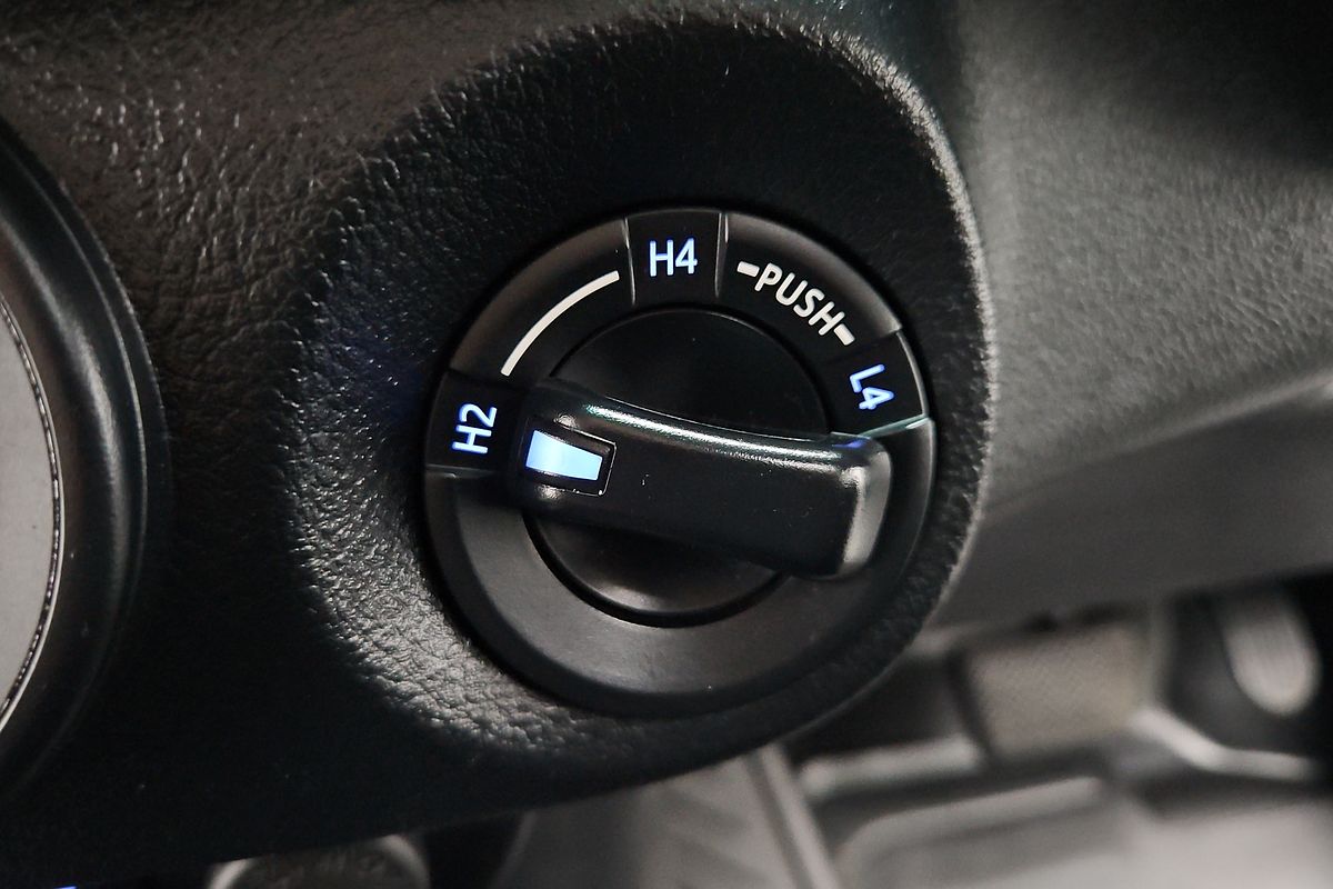 2024 Toyota Hilux SR GUN126R 4X4