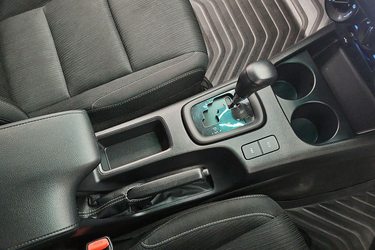 2024 Toyota Hilux SR GUN126R 4X4