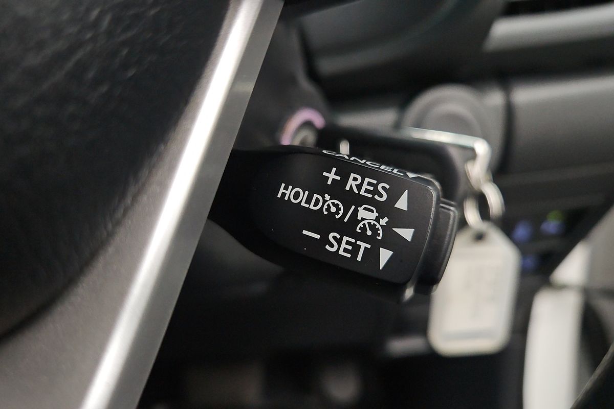 2024 Toyota Hilux SR GUN126R 4X4