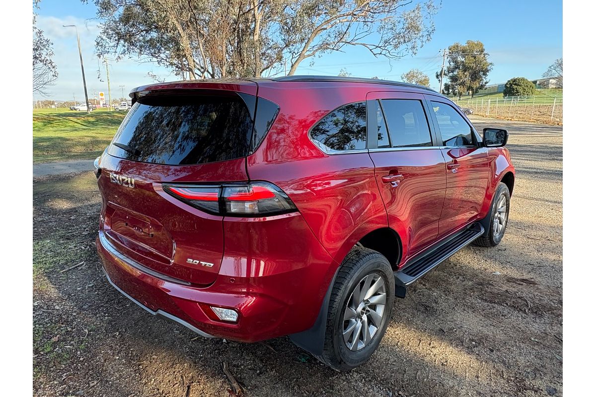 2023 Isuzu MU-X LS-U