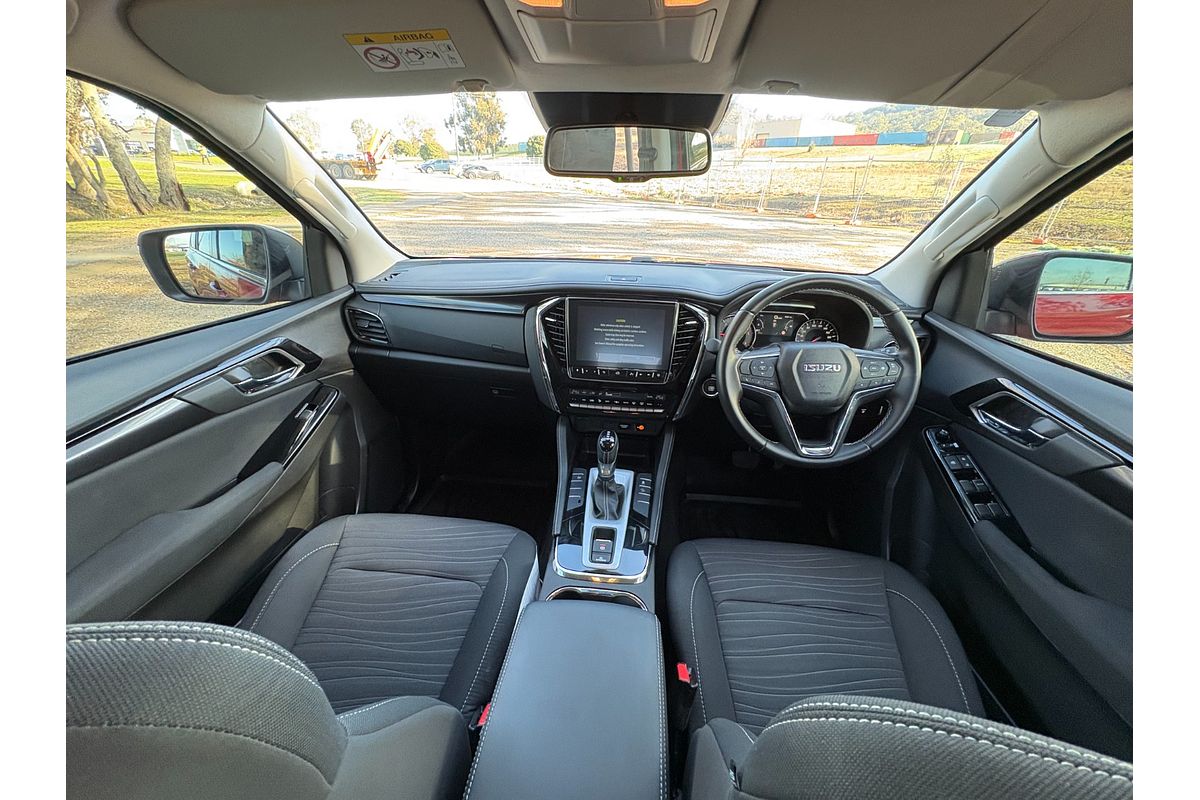2023 Isuzu MU-X LS-U