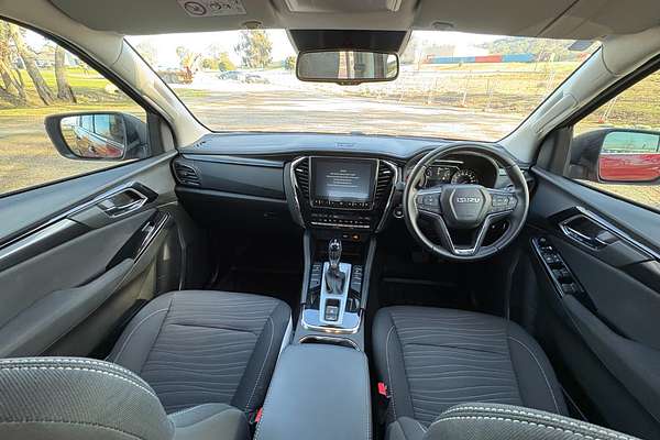 2023 Isuzu MU-X LS-U