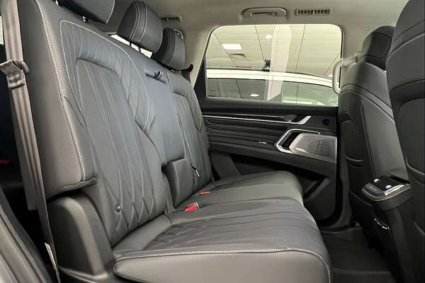 2025 LDV D90 Executive SV9A
