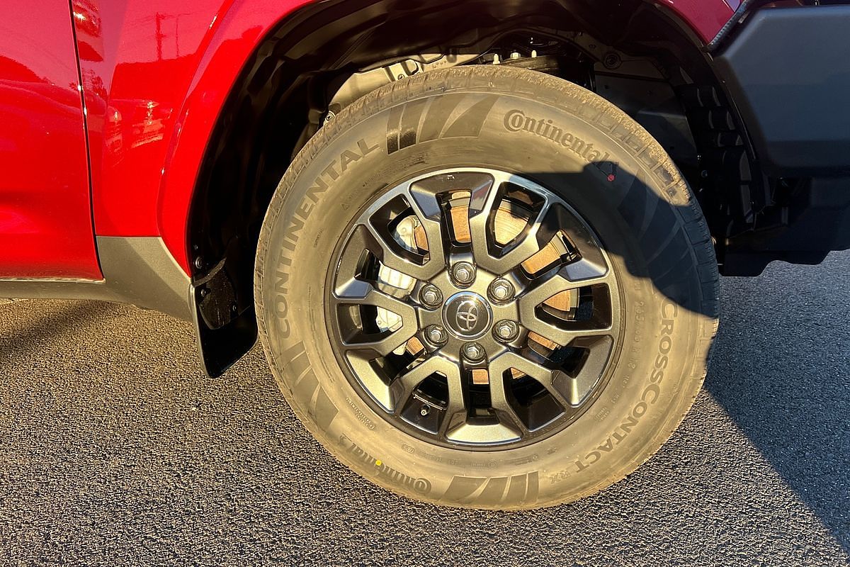 2025 Toyota Landcruiser GX FJA300R