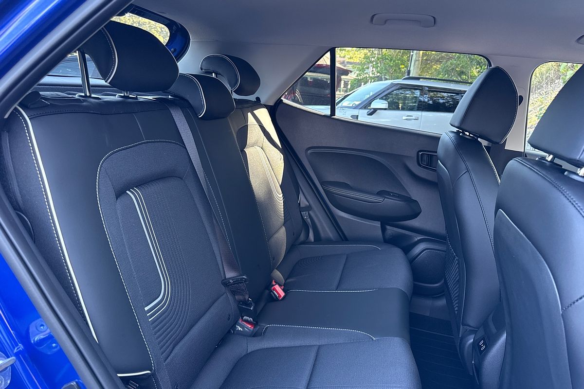 2025 Hyundai Venue Elite QX.V5