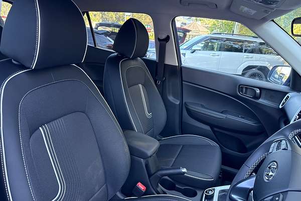 2025 Hyundai Venue Elite QX.V5