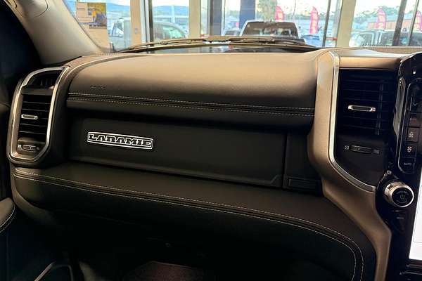2024 RAM 2500 Laramie DJ 4X4