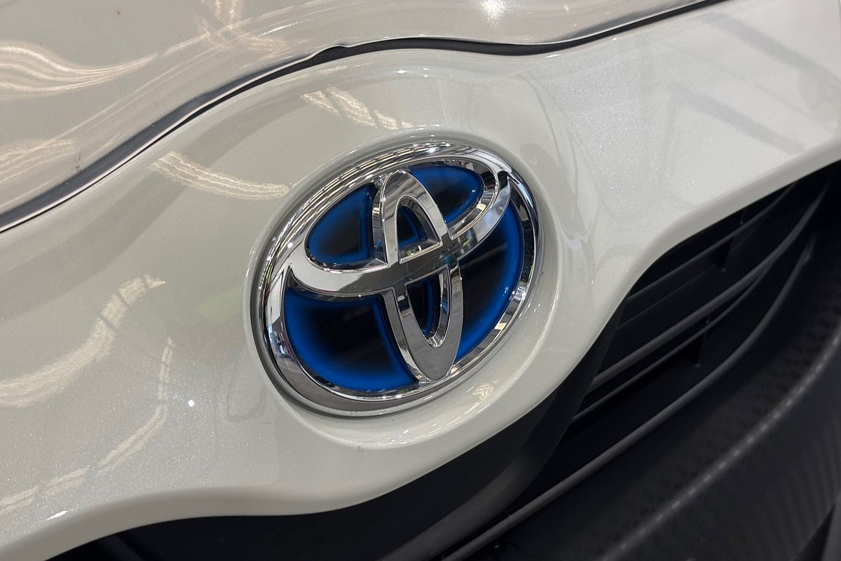 2022 Toyota Yaris SX Hybrid MXPH10R