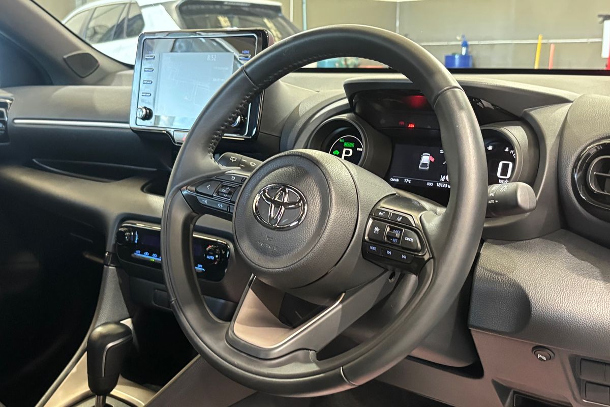 2022 Toyota Yaris SX Hybrid MXPH10R
