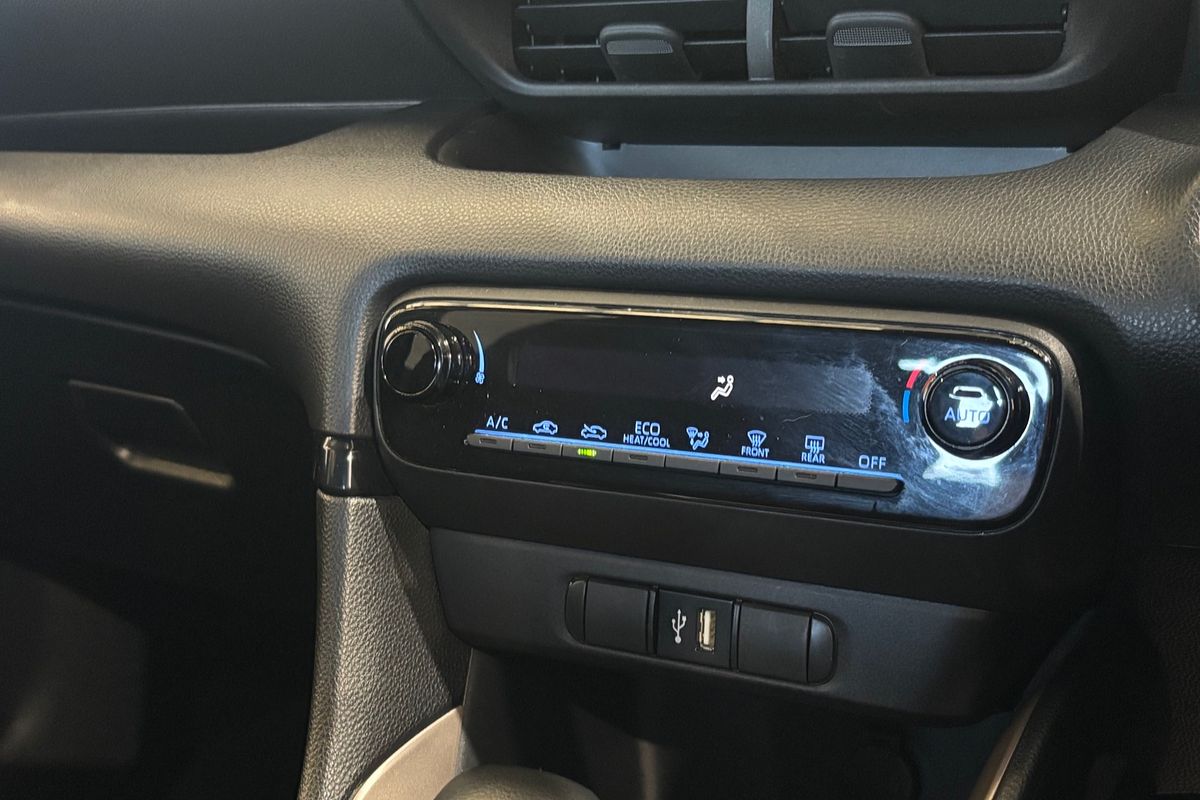 2022 Toyota Yaris SX Hybrid MXPH10R