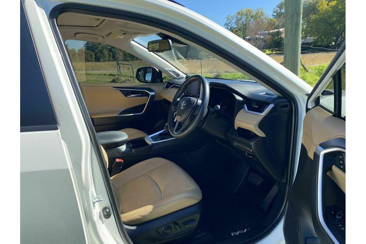 2020 Toyota RAV4 Cruiser AXAH52R