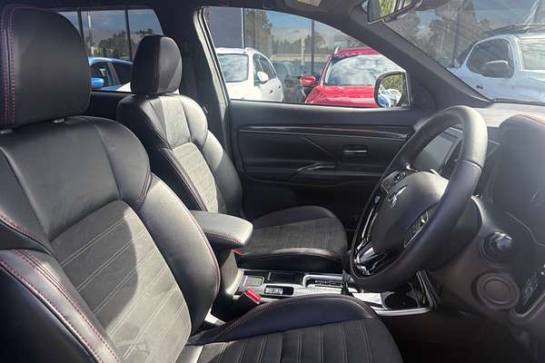 2020 Mitsubishi Outlander Black Edition ZL